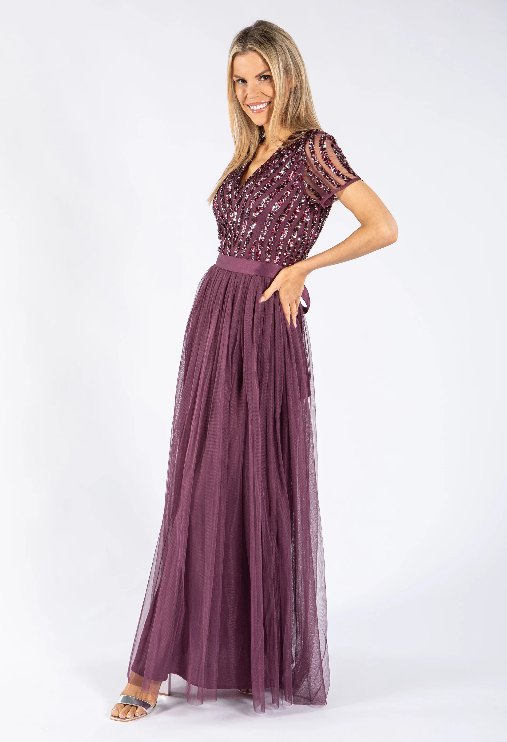 Berry V NECK SEQUIN AND TULLE DRESS WITH TIE WAIST - Image 3