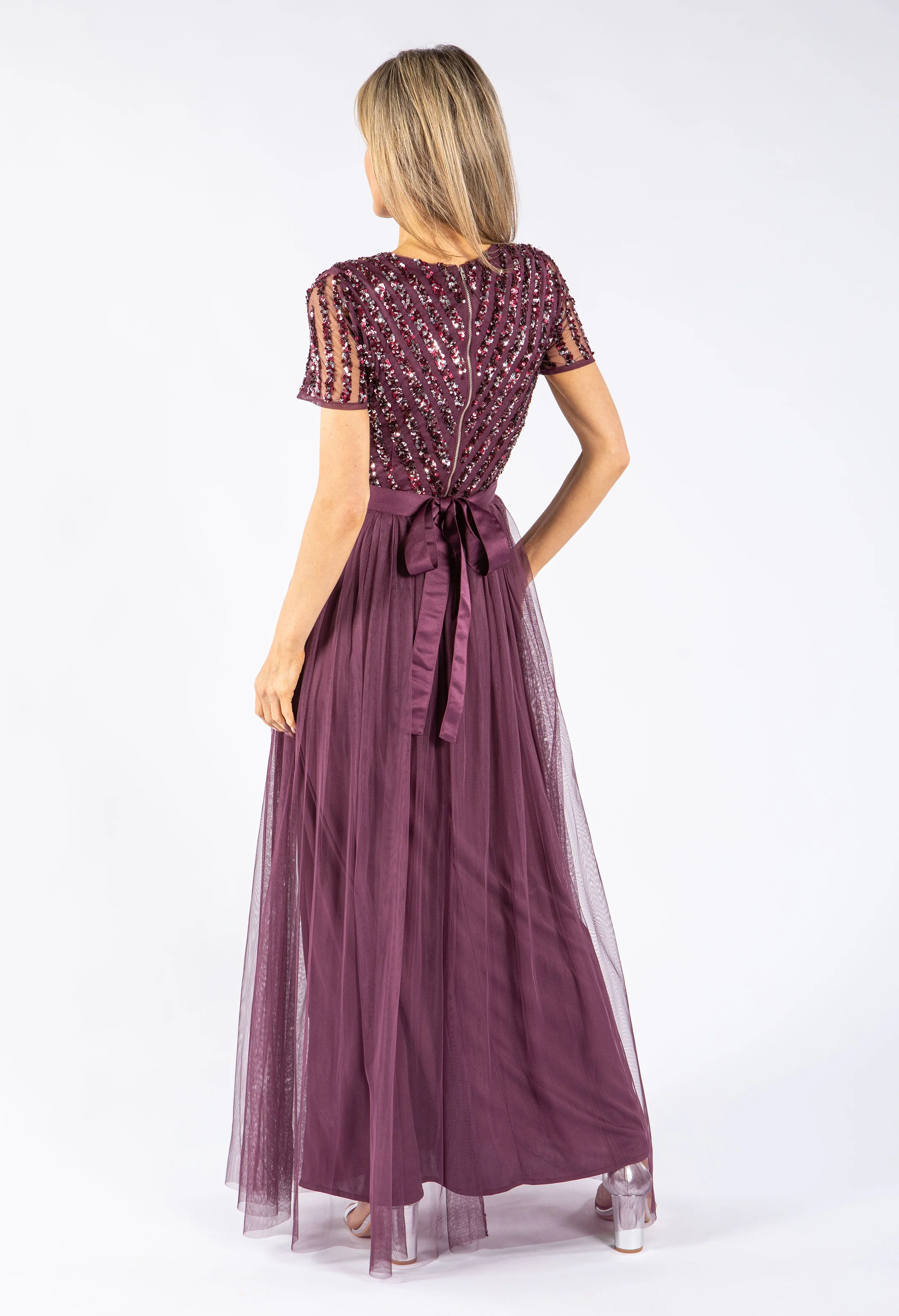 Berry V NECK SEQUIN AND TULLE DRESS WITH TIE WAIST - Image 5