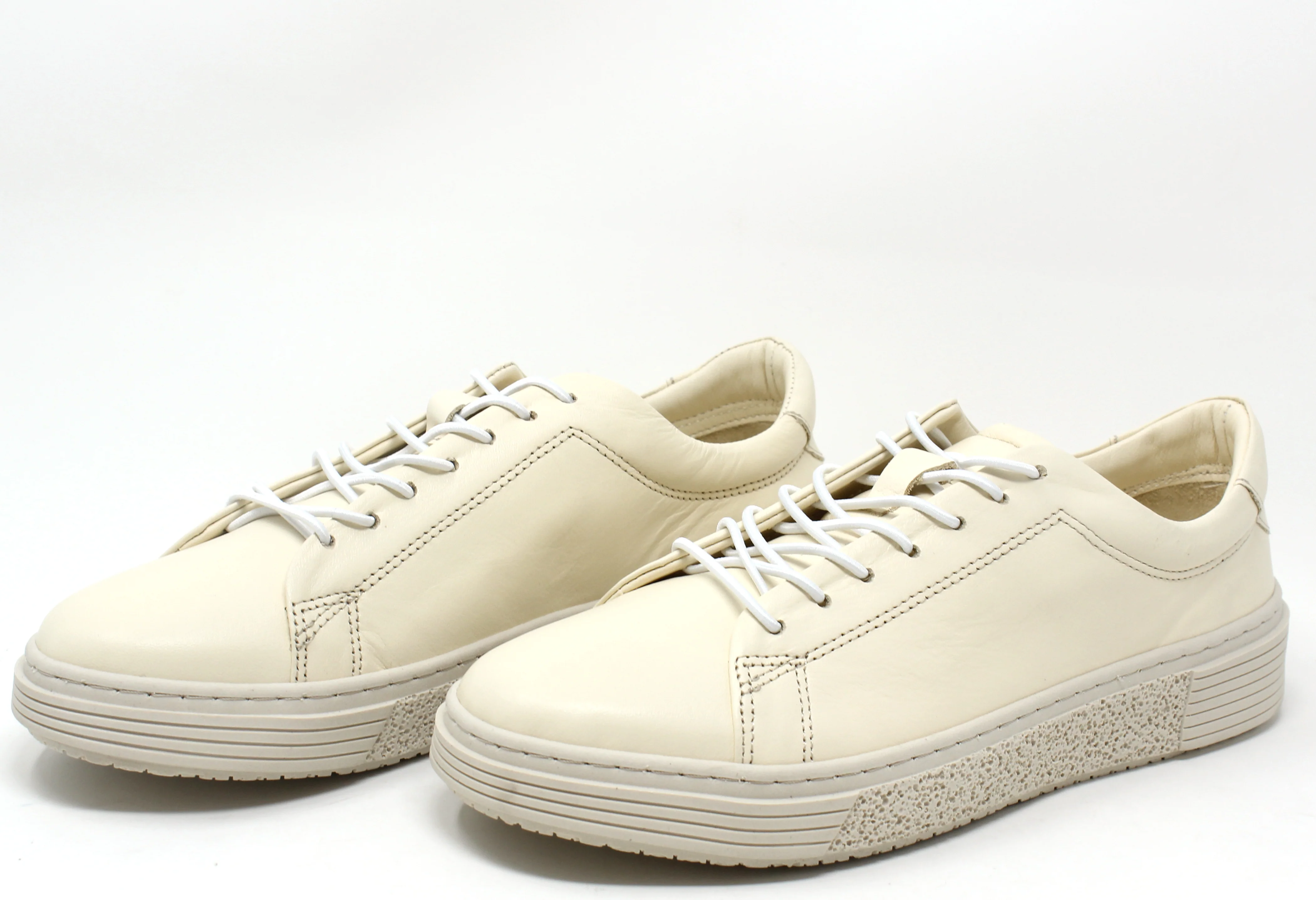 Classic Leather Trainer - Image 7