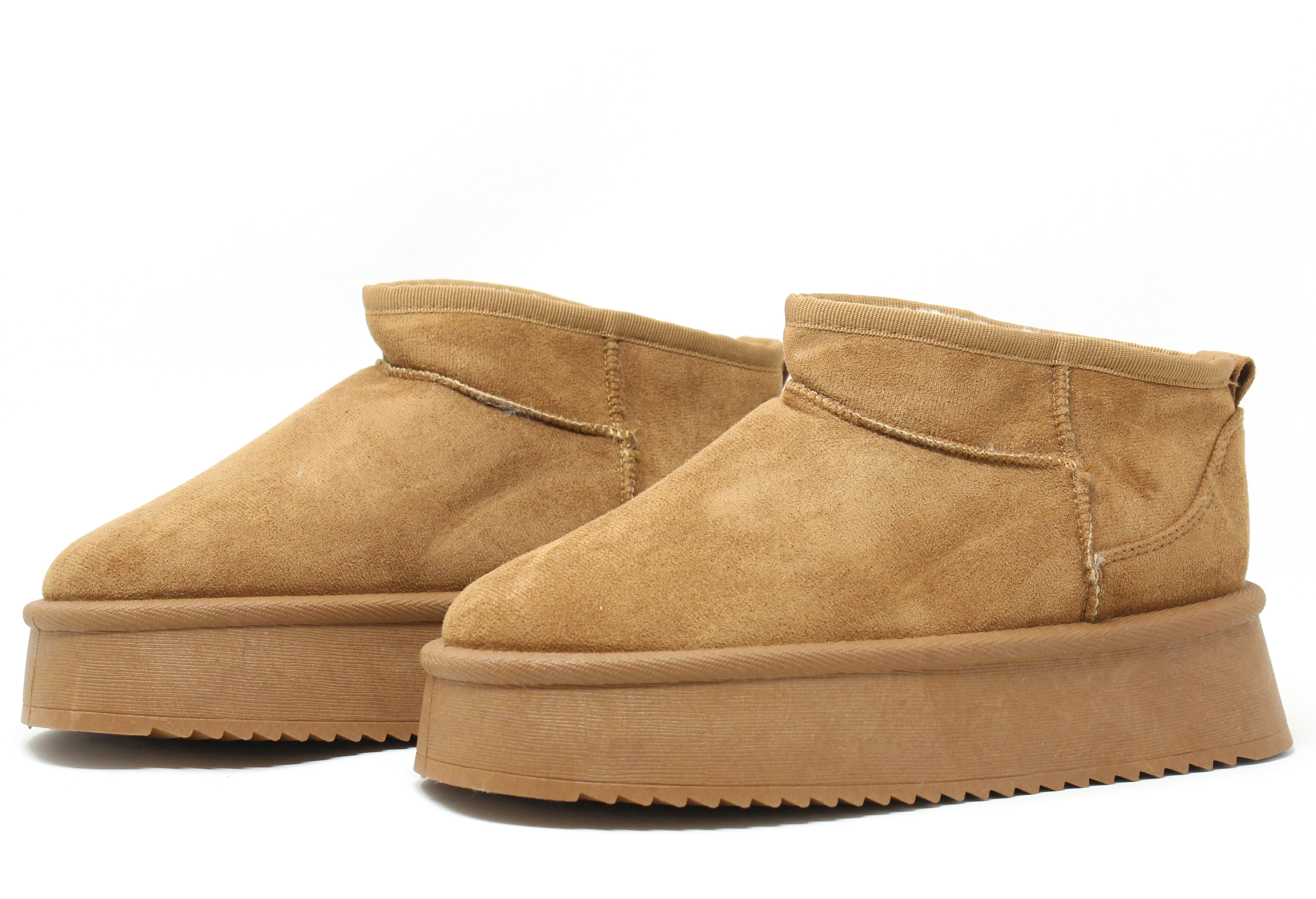 Faux Fur Lined Ankle Boot with Platform Sole - Image 9