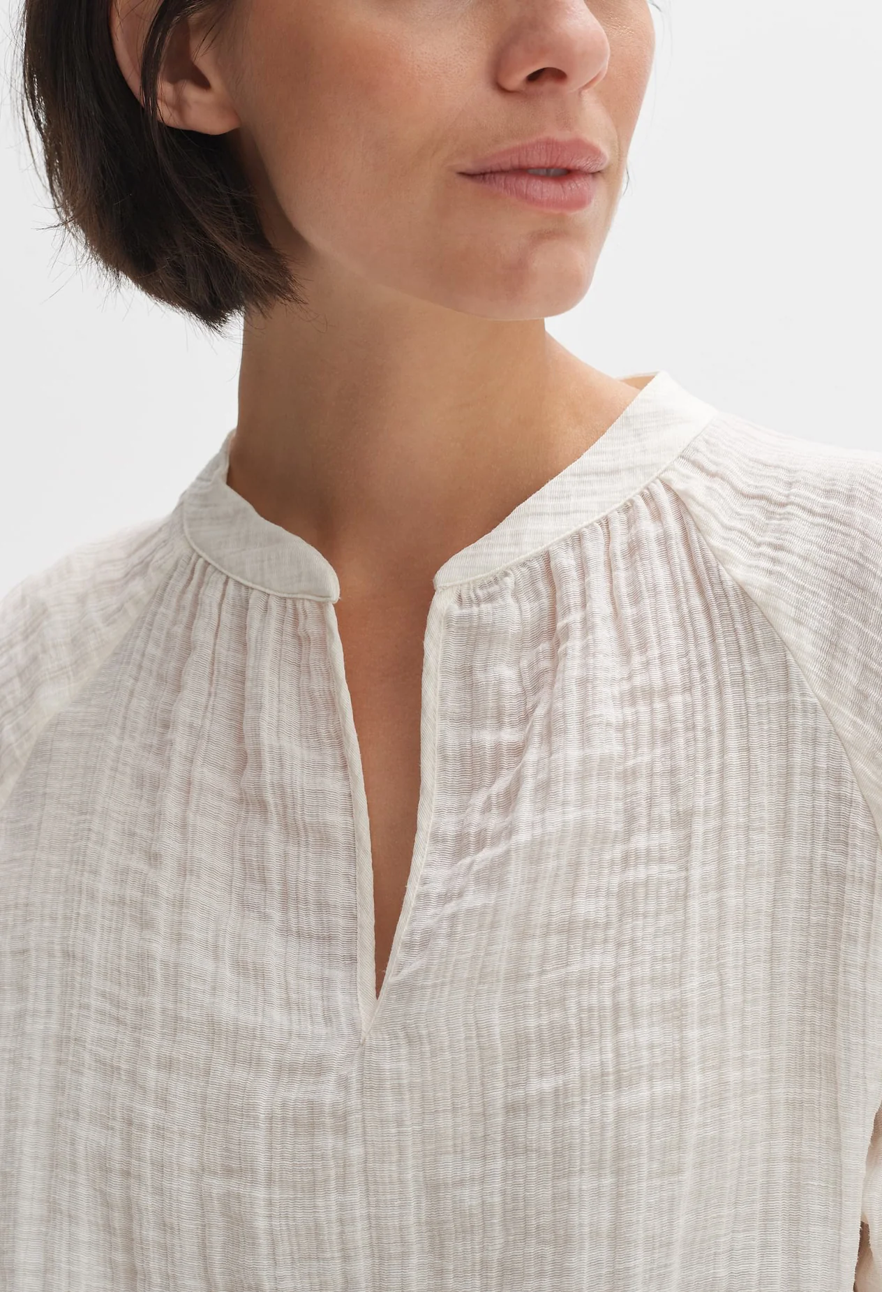 Ferlina Tunic Blouse - Image 3