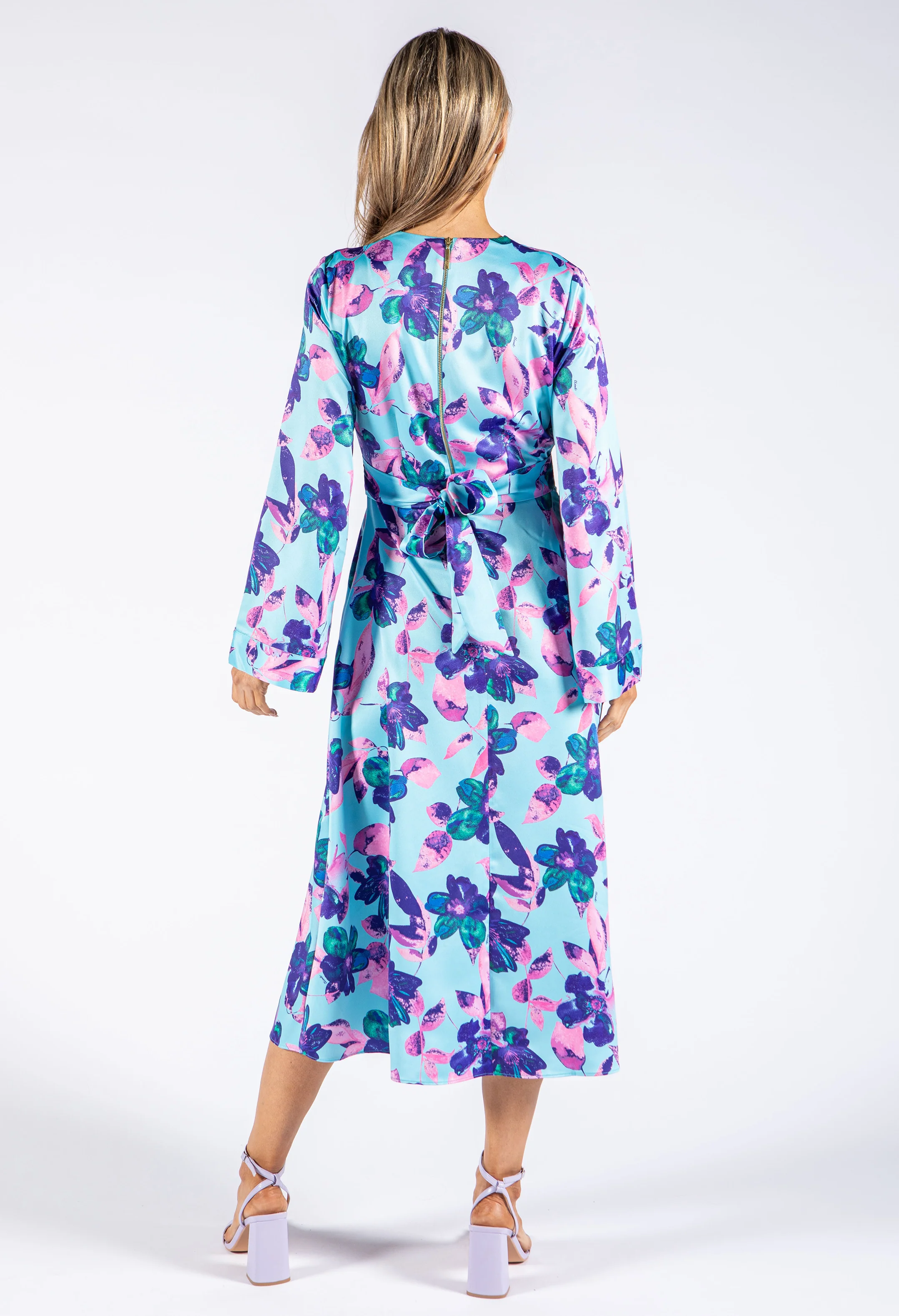 Floral Kimono Style Dress - Image 3