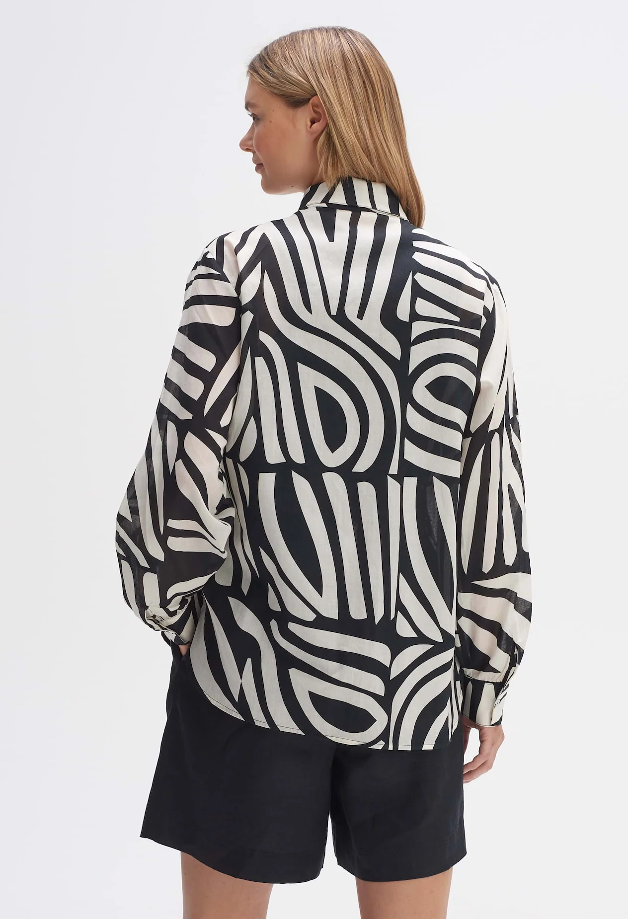 Fumine Oasis Blouse - Image 4
