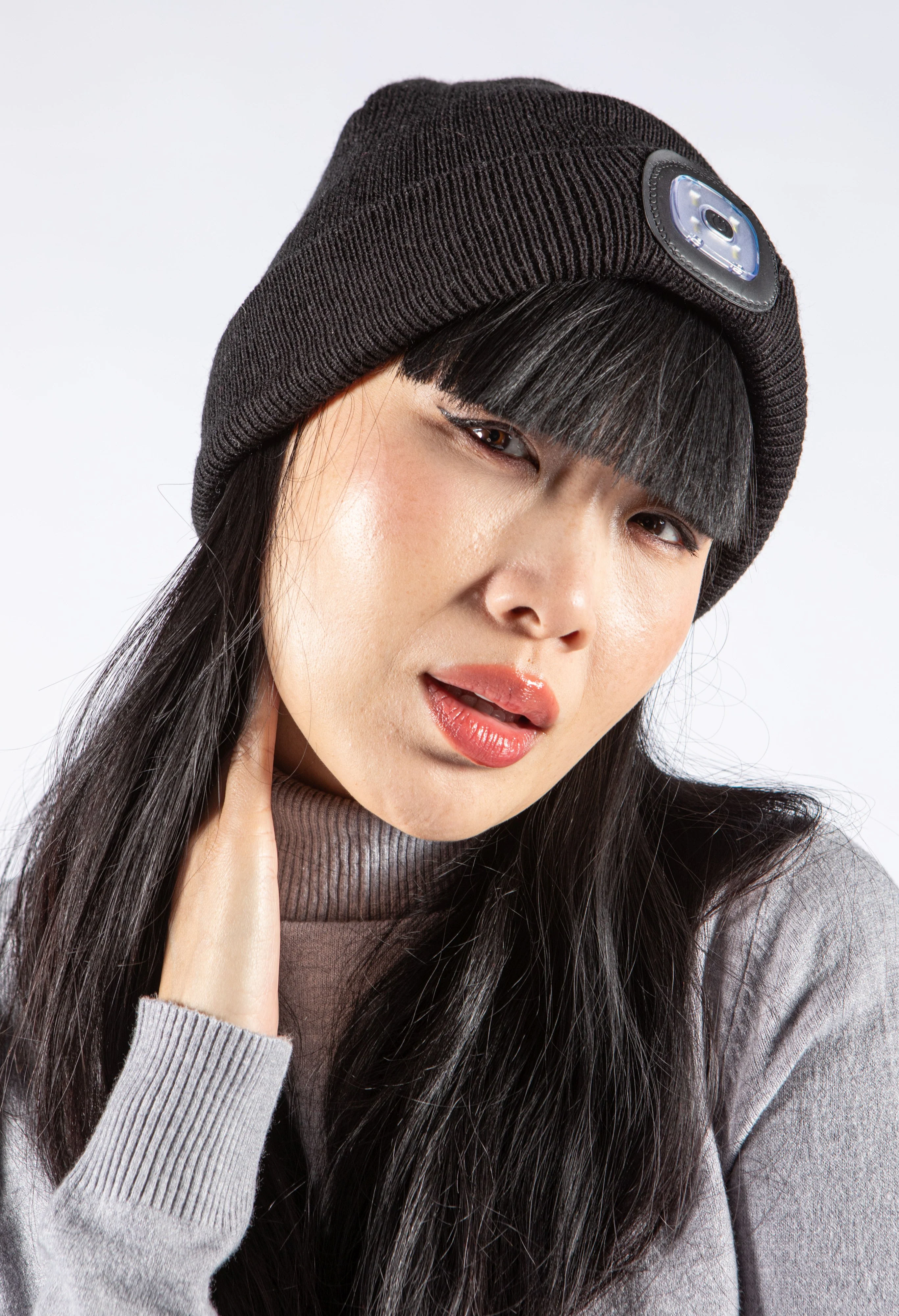 LED Torch Beanie Hat - Image 9
