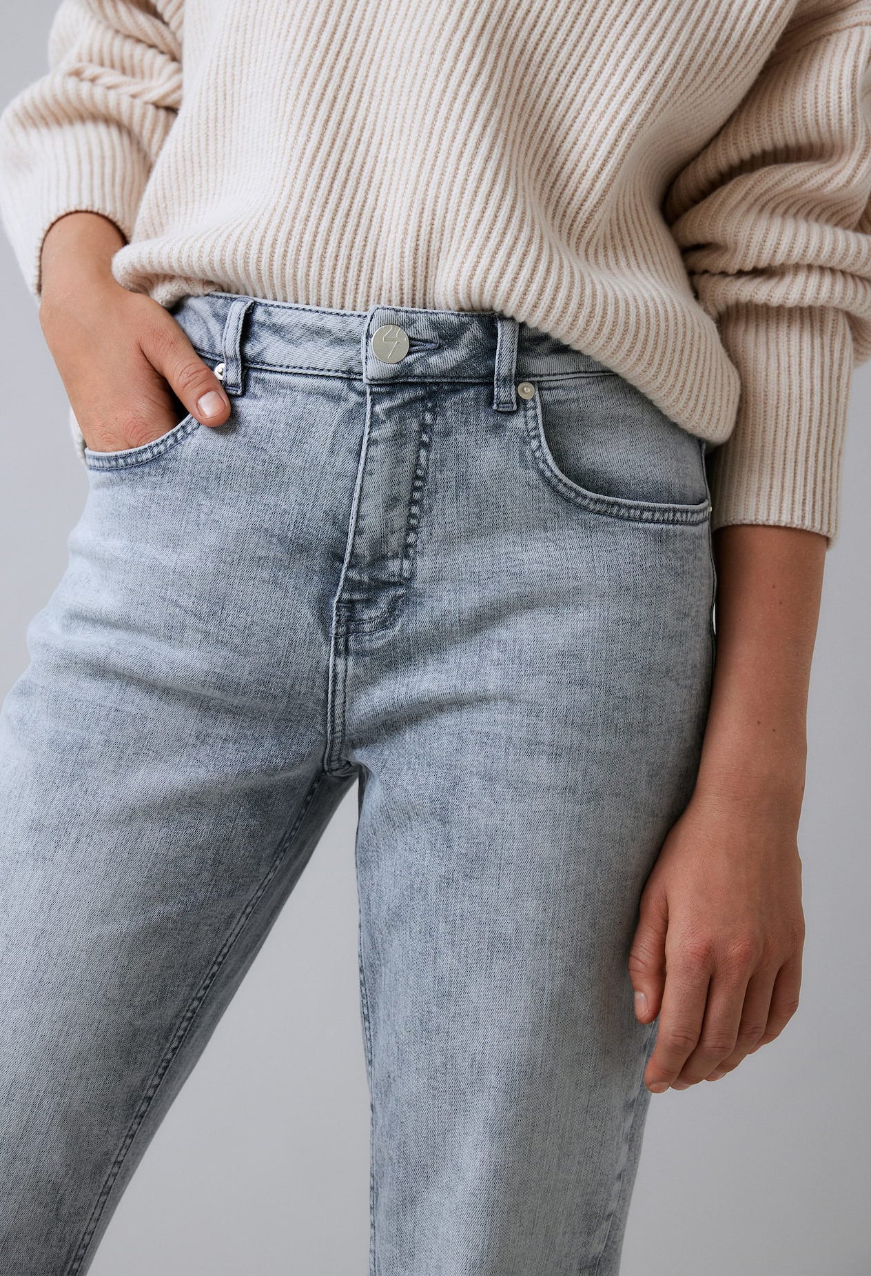 Liandra Iced Jeans - Image 3