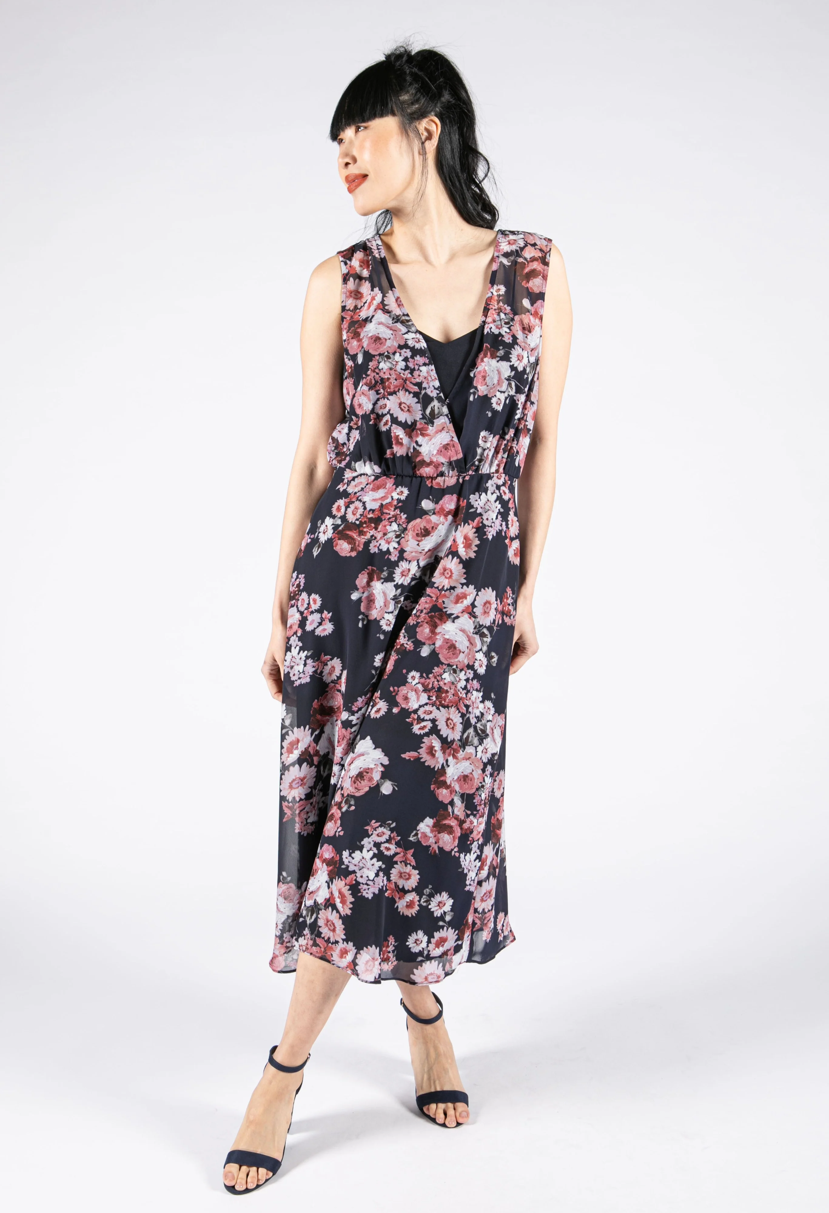 Sleeveless V Neckline Floral Dress - Image 5